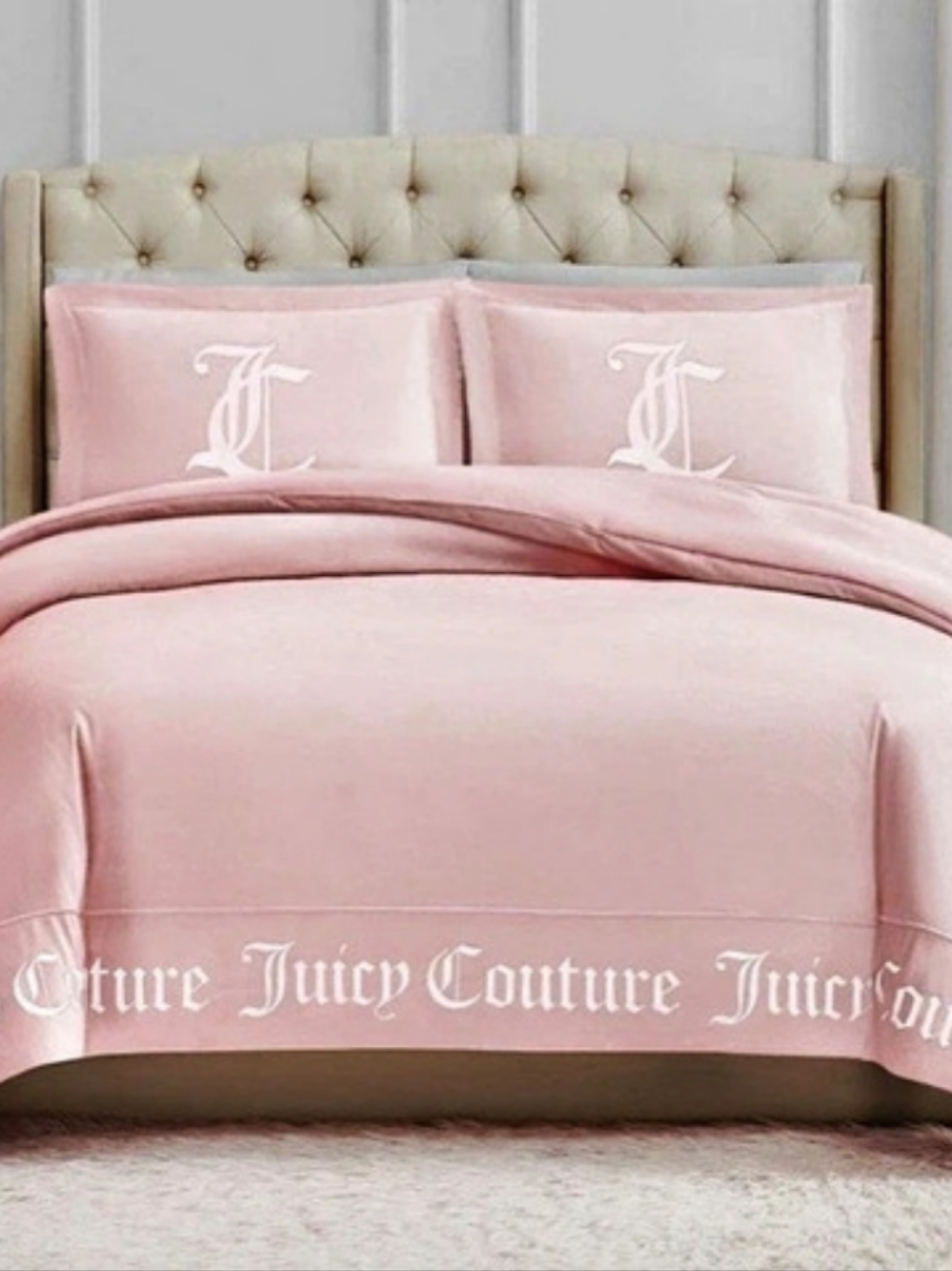 Juicy Couture Marshmallow Pink 3-Piece Queen Reversible Comforter Set